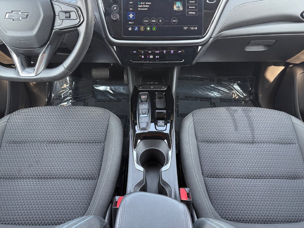 Used 2023 Chevrolet Bolt EUV LT FWD image 13