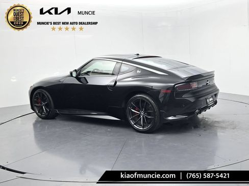 Used 2024 Nissan Z Performance w/ Floor Mat Package RWD image 5
