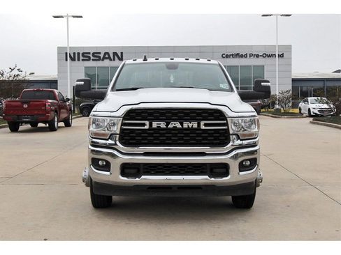 Used 2024 RAM 3500 Big Horn image 8