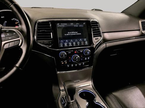Used 2020 Jeep Grand Cherokee Limited AWD/4WD image 6