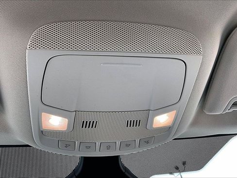 Used 2023 Ford Edge SE AWD/4WD image 16