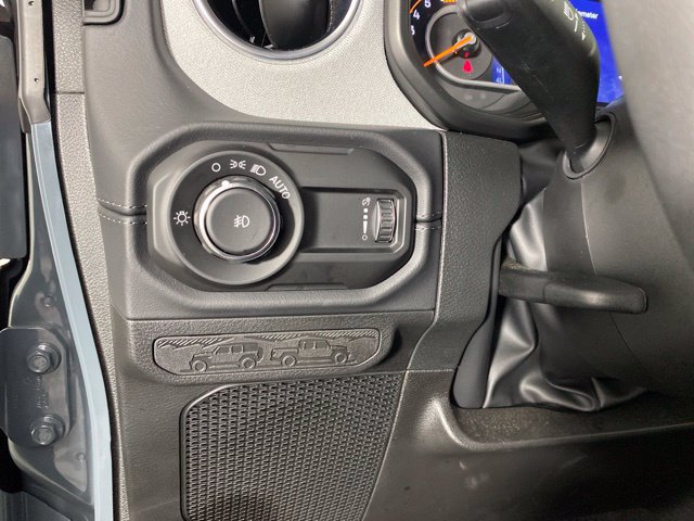 Used 2026 Jeep Wrangler Unlimited Sahara AWD/4WD image 26