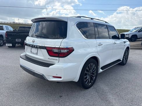 Used 2022 Nissan Armada Platinum w/ Captain's Chairs Package RWD image 6