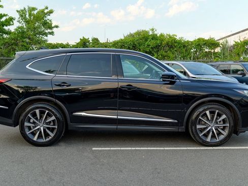 Used 2025 Acura MDX SH-AWD w/ Technology Package image 8