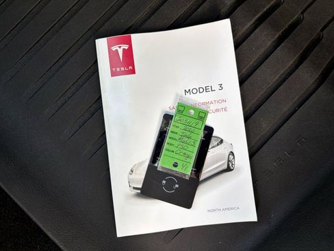 Used 2020 Tesla Model 3 Performance image 22