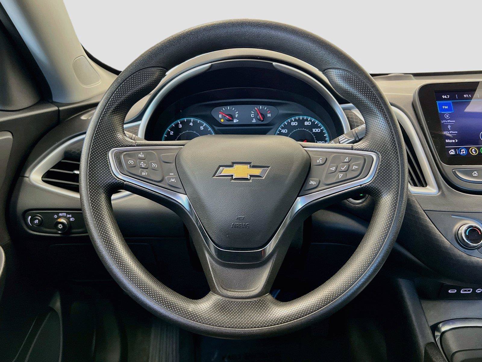 Used 2024 Chevrolet Malibu LT FWD image 17