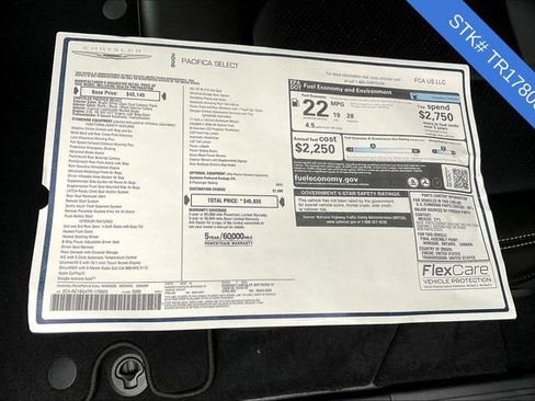 New 2026 Chrysler Pacifica Select image 5