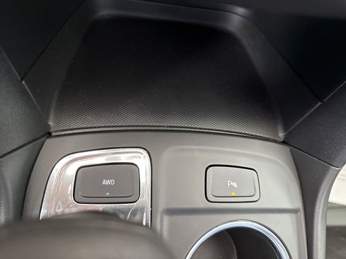 Used 2022 Chevrolet Equinox LT image 24