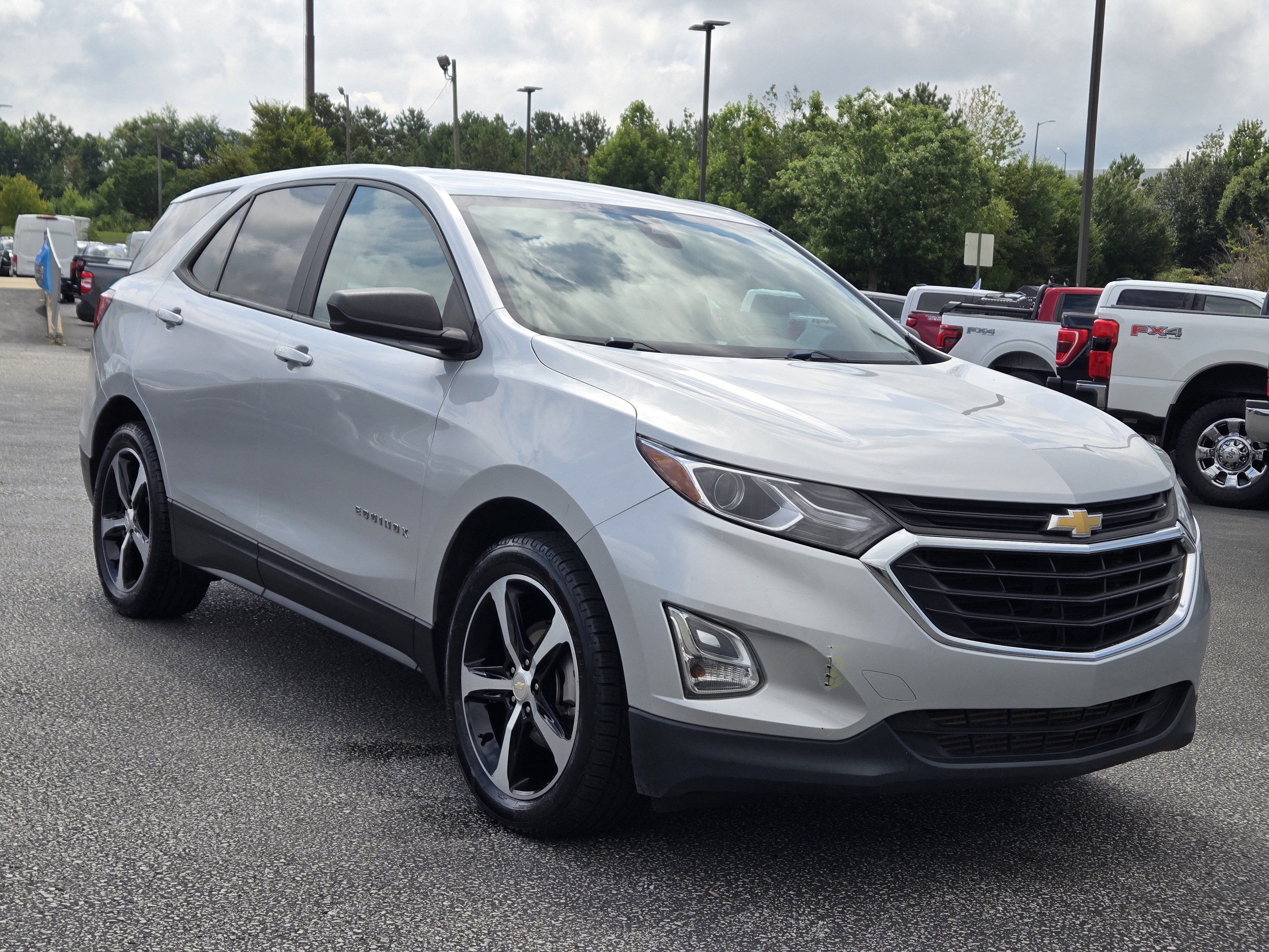 Used 2021 Chevrolet Equinox LS w/ LS Convenience Package FWD image 6