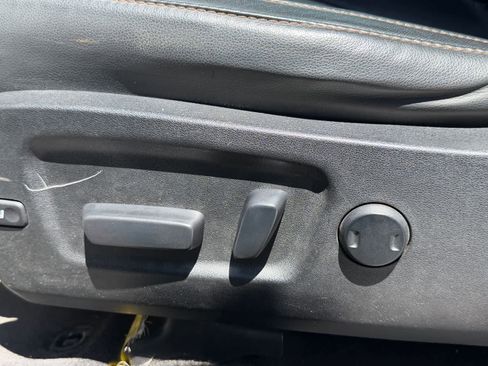 Used 2017 Toyota Highlander XLE FWD image 7