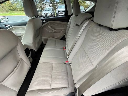 Certified 2017 Ford Escape SE image 26