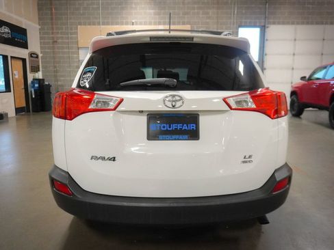 Used 2014 Toyota RAV4 LE AWD/4WD image 5