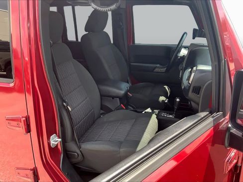 Used 2012 Jeep Wrangler Unlimited Sport AWD/4WD image 8