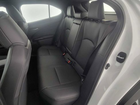Certified 2026 Lexus UX 300h FWD image 17