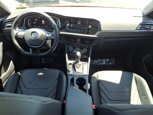Used 2019 Volkswagen Jetta SEL Premium FWD image 11