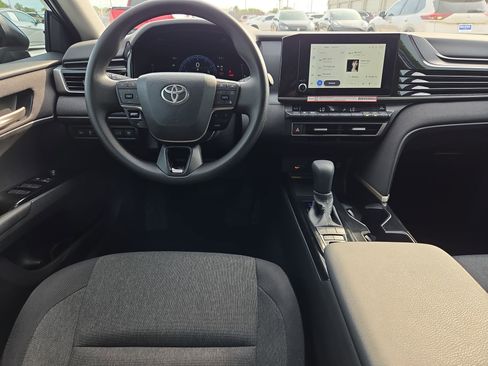 Used 2026 Toyota Camry LE w/ Convenience Package FWD image 28