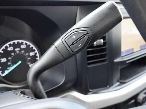 New 2025 Ford F350 XLT image 24