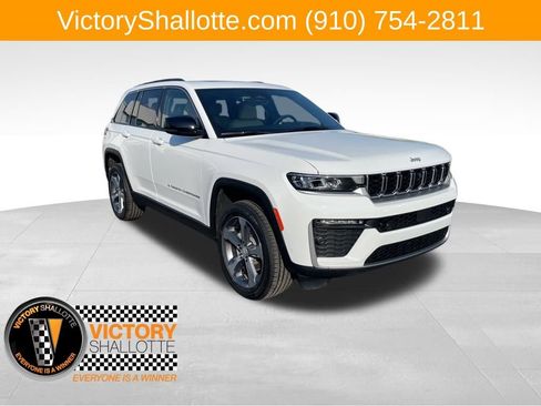 New 2026 Jeep Grand Cherokee Limited RWD image 1