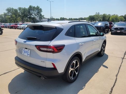 Certified 2025 Ford Escape ST-Line Elite w/ Tech Pack #1 image 5