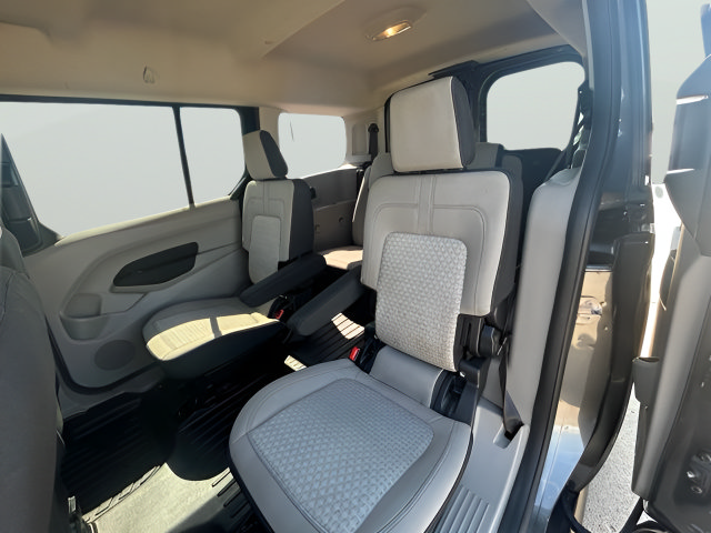 Used 2019 Ford Transit Connect XLT FWD image 13