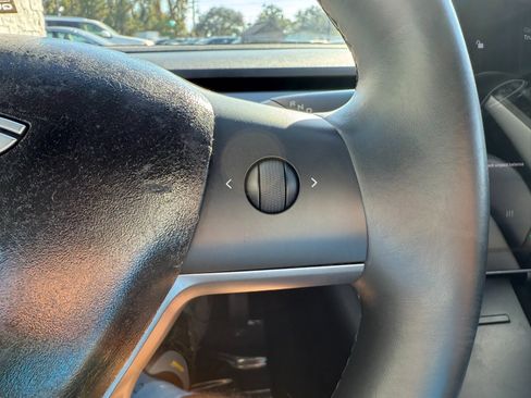 Used 2018 Tesla Model 3 Long Range image 28