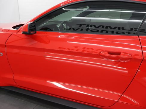 Used 2020 Ford Mustang GT Premium RWD image 32