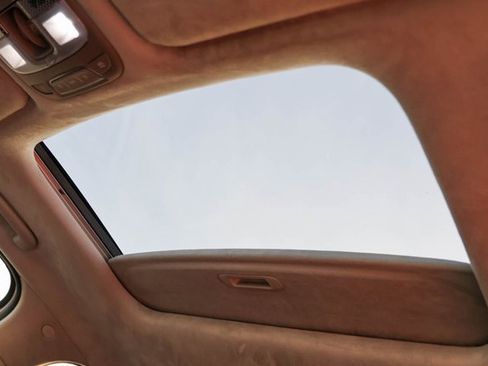 Used 2022 Kia Telluride SX w/ SX Prestige Package image 13