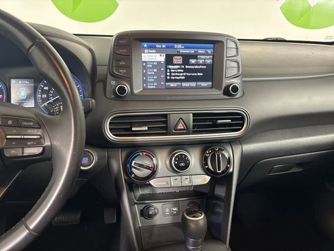 Used 2019 Hyundai Kona SEL image 15
