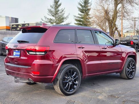 Used 2022 Jeep Grand Cherokee Laredo X image 5
