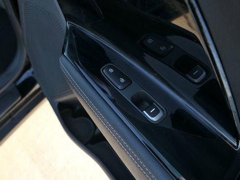 Used 2022 Kia Niro LXS image 26