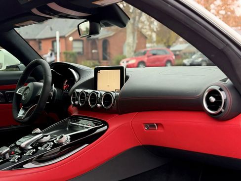 Used 2017 Mercedes-Benz AMG GT S image 13
