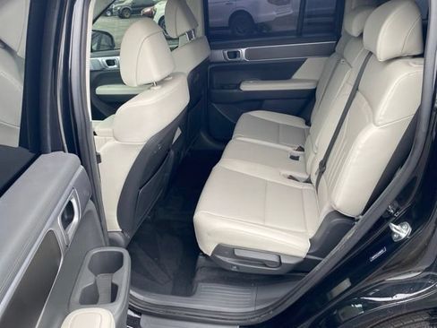 Used 2025 Hyundai Santa Fe SEL FWD image 13
