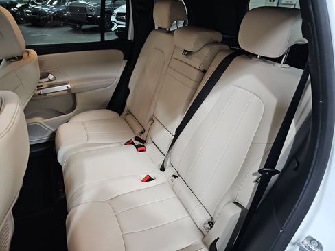 Certified 2026 Mercedes-Benz GLB 250 4MATIC image 15