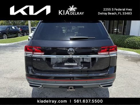 Used 2021 Volkswagen Atlas SE w/ Panoramic Sunroof Package FWD image 4