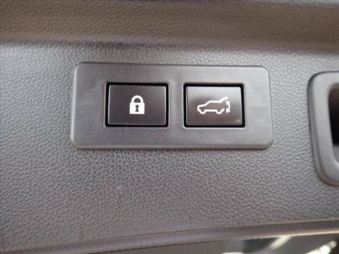 Used 2021 Subaru Forester Limited w/ Popular Package #3 AWD/4WD image 9