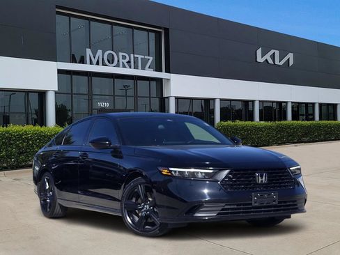 Used 2025 Honda Accord Sport image 1