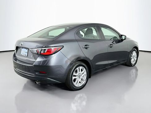 Certified 2017 Toyota Yaris iA FWD image 7