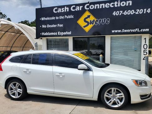 Used 2015 Volvo V60 T5 Premier FWD image 5