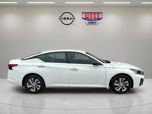 Certified 2025 Nissan Altima 2.5 S FWD image 2