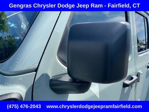Used 2024 Jeep Wrangler Unlimited Sahara w/ Safety Group AWD/4WD image 14