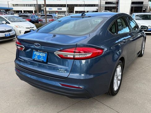 Used 2019 Ford Fusion SEL image 4
