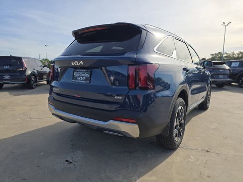 New 2026 Kia Sorento S AWD/4WD image 8