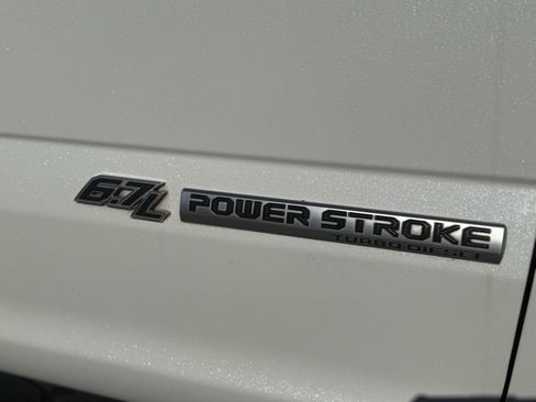 Used 2021 Ford F250 Lariat w/ Lariat Value Package image 8