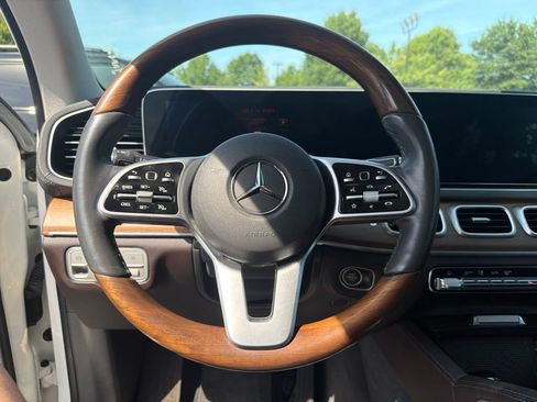 Used 2020 Mercedes-Benz GLS 450 4MATIC image 12