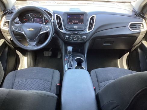 Used 2022 Chevrolet Equinox LT FWD image 4