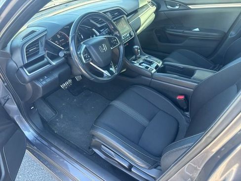 Used 2019 Honda Civic Sport image 9