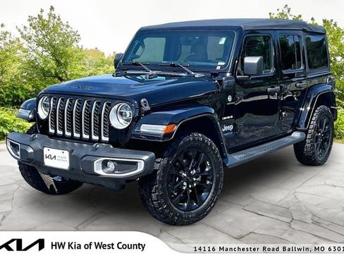 Used 2021 Jeep Wrangler Unlimited Sahara w/ Cold Weather Group AWD/4WD image 1