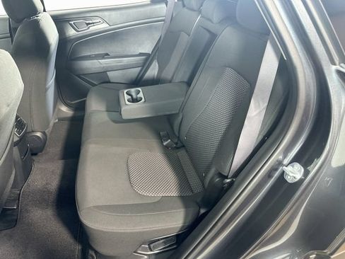 Used 2023 Kia Sportage LX AWD/4WD image 14
