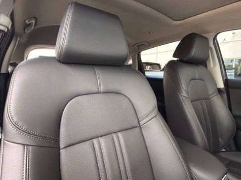 Used 2026 Honda HR-V EX-L image 10