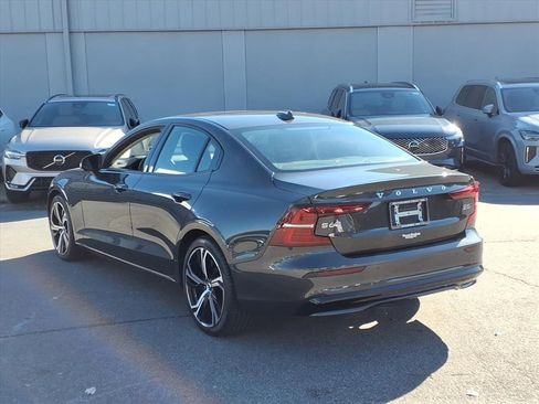 Certified 2025 Volvo S60 B5 Core image 7